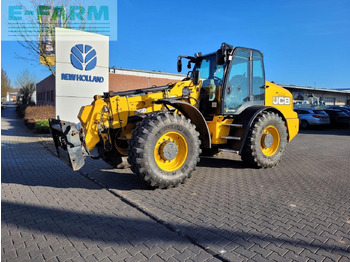 رافعة تلسكوبية JCB