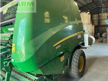 مكبس البالات المستطيله JOHN DEERE