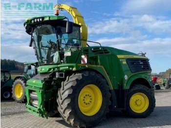 حصادة الأعلاف JOHN DEERE