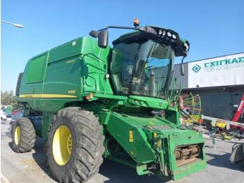 حصادة موحَّدة JOHN DEERE W650