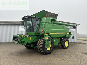 حصادة موحَّدة JOHN DEERE T660