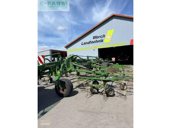 آلة تيبيس العشب/ آلة جمع العشب KRONE Swadro