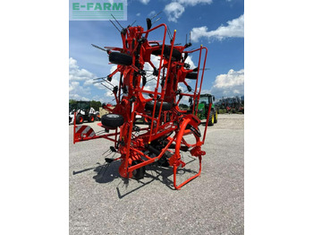 آلة تيبيس العشب/ آلة جمع العشب KUHN