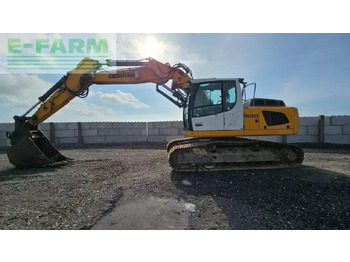 حفار زحاف LIEBHERR R 920