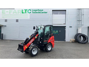 حفارة مُصَّغرة MANITOU
