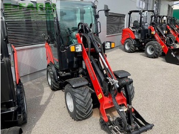 حفارة مُصَّغرة MANITOU