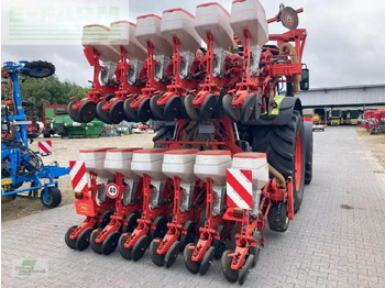 آلة نثر البذور الدقيقة