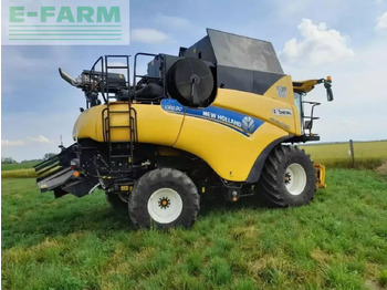 حصادة موحَّدة New Holland cr 8.80: صورة 3