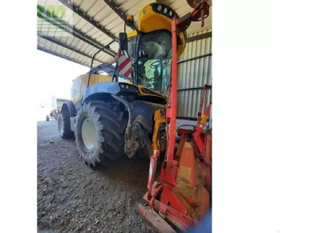 حصادة الأعلاف NEW HOLLAND