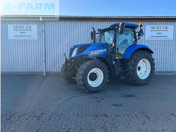 جرار NEW HOLLAND T7