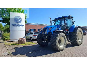 جرار NEW HOLLAND T7.250