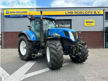 جرار NEW HOLLAND T7000