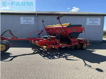 آلة البذار متعددة الوظائف VÄDERSTAD