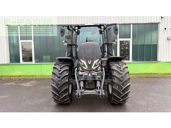جرار VALTRA