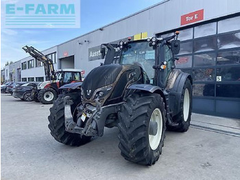 جرار VALTRA T214