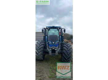 جرار Valtra t 234 direct mit rüfa: صورة 2