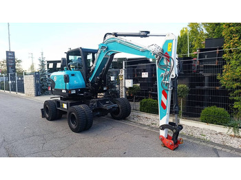 حفارة دولاب BOBCAT E57W