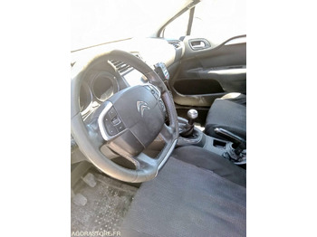 سيارة CITROËN