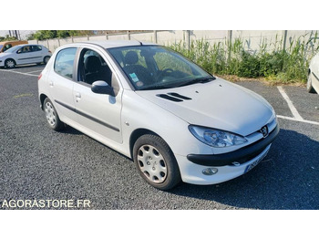 سيارة PEUGEOT