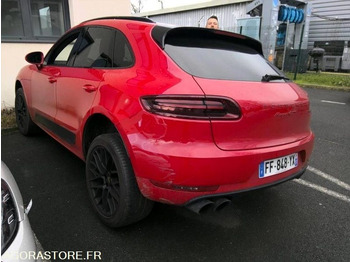 سيارة دفع رباعي PORSCHE