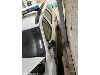 سيارة دفع رباعي RENAULT