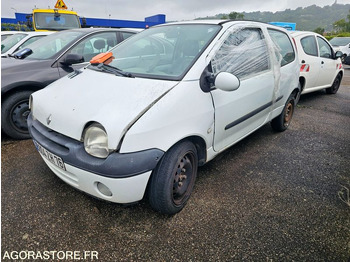 سيارة RENAULT