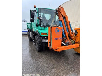 شاحنة UNIMOG U300