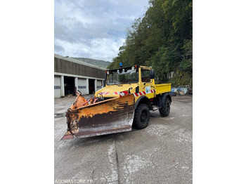 شاحنة UNIMOG