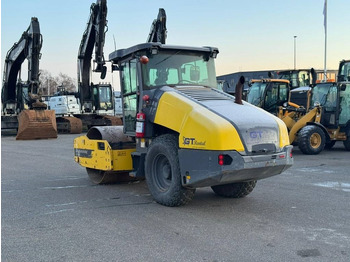 مدحلة ضاغطة Dynapack CA1500D: صورة 5