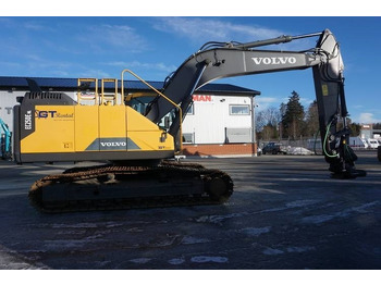 حفار زحاف VOLVO EC250DNL