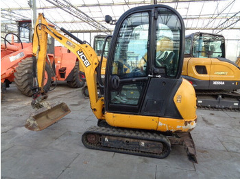 حفارة مُصَّغرة JCB 8018