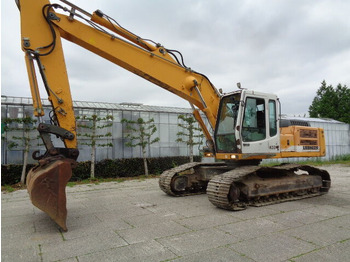 حفار زحاف LIEBHERR