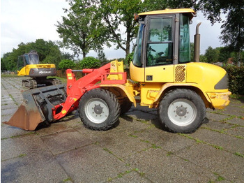اللودر بعجل VOLVO L30