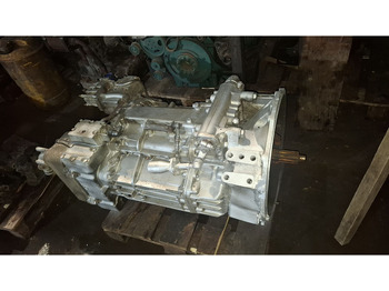 صندوق التروس ZF