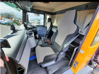 سياره كنس شوارع MAN TGS 18.420 4X2 BL Bucher OF 8000 TWIN beidseitig: صورة 4 سياره كنس شوارع MAN TGS 18.420 4X2 BL Bucher OF 8000 TWIN beidseitig: صورة 4