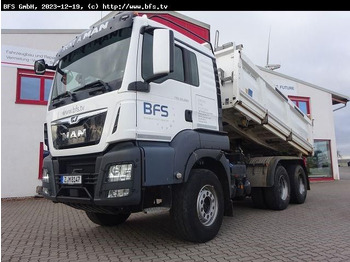 شاحنة قلاب MAN TGS 26.500