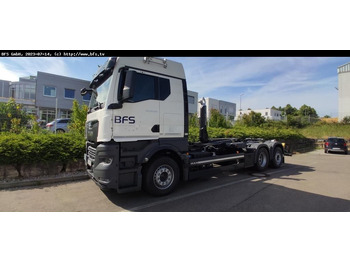 شاحنة ذات خطاف MAN TGX 26.510