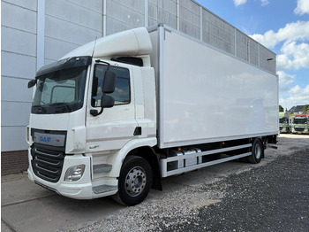 شاحنة مقفلة DAF CF 320