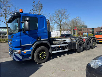 شاحنة ذات خطاف SCANIA P 360