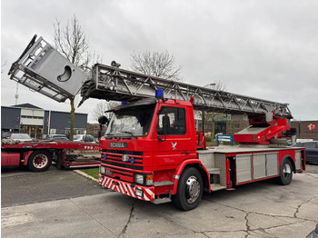 سيارة إطفاء SCANIA P82