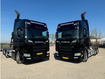 شاحنة ذات خطاف SCANIA R 580