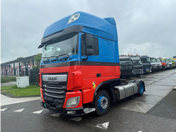 وحدة جر DAF XF 440