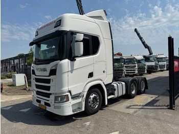 وحدة جر SCANIA R 580