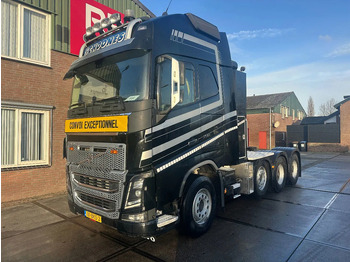 وحدة جر VOLVO FH16 750
