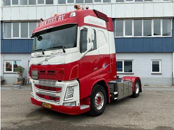 وحدة جر VOLVO FH 460
