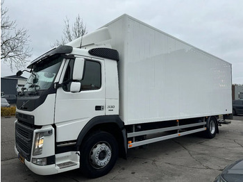 شاحنة مقفلة VOLVO FM 330