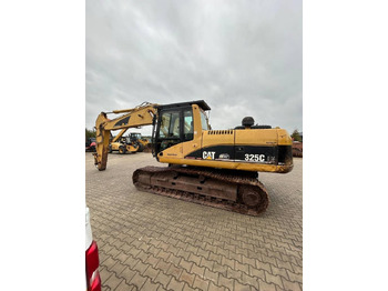 حفار زحاف CATERPILLAR 325CL