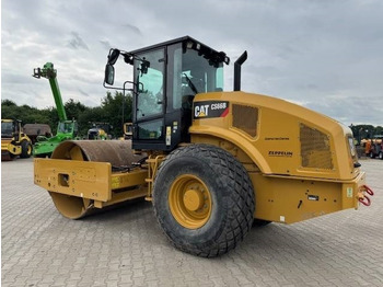 مدحلة ضاغطة CATERPILLAR CS66B