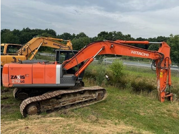 حفار زحاف HITACHI ZX210