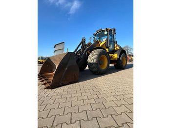 اللودر بعجل VOLVO L50
